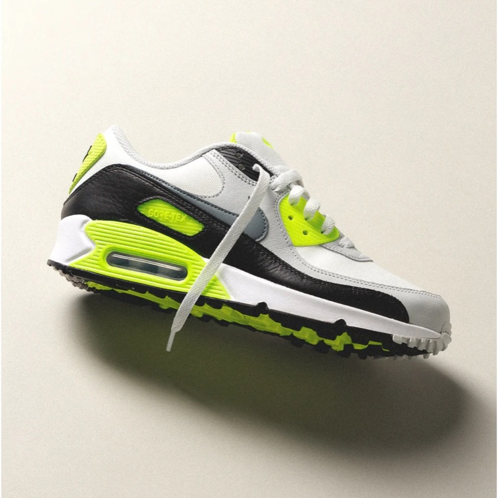 Nike Air Max 90 Volt